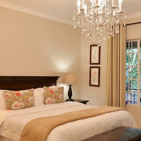 Hotel La Vieille Ferme Johannesburg Exterior foto